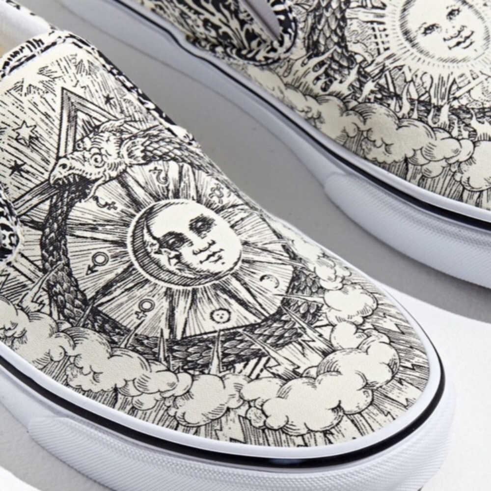 Vans Classic Slip-On Ouroboros Men’s Sizes - Picture 4 of 6